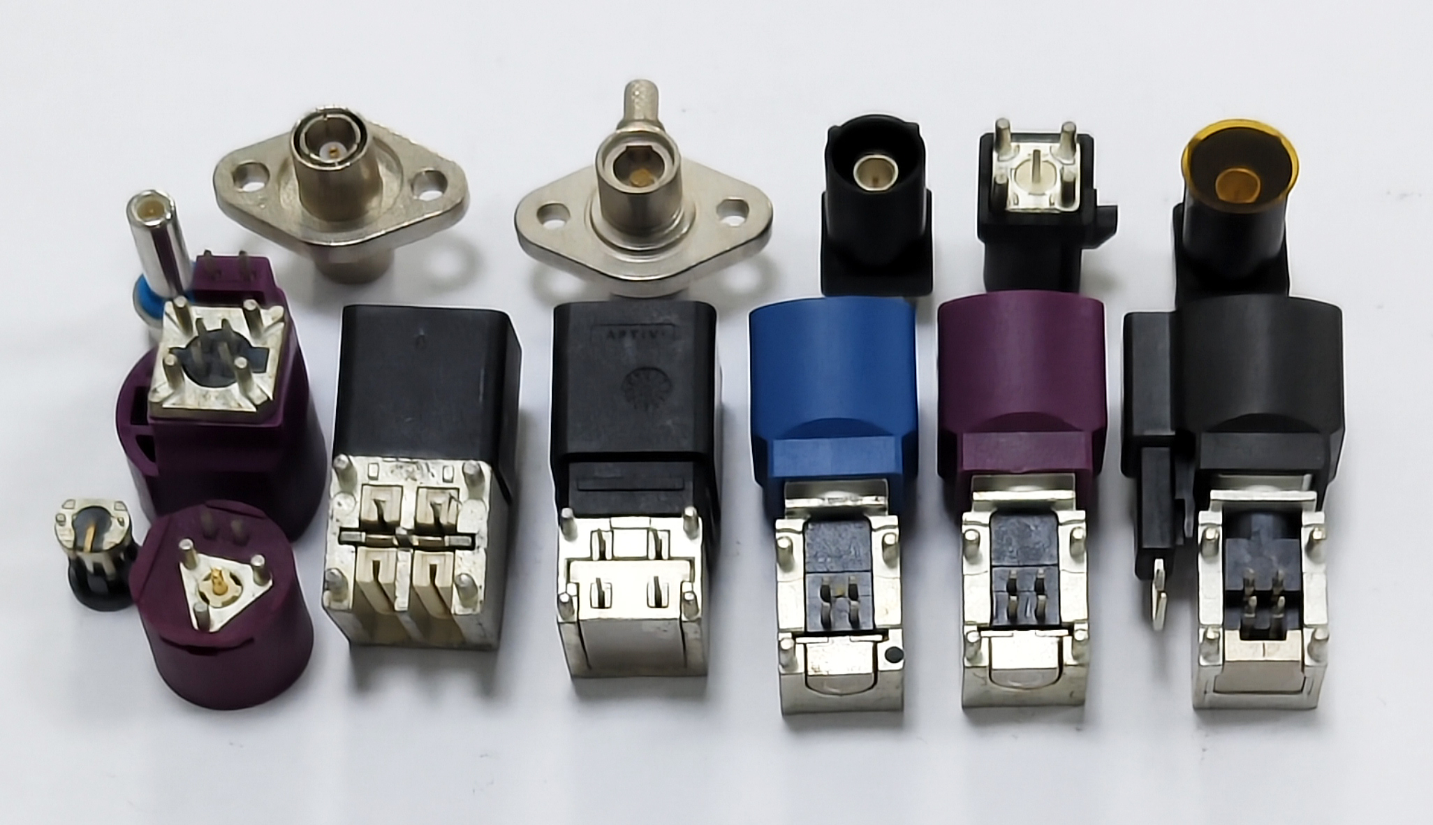 FAKRA连接器自动化组装设备开发全流程解析